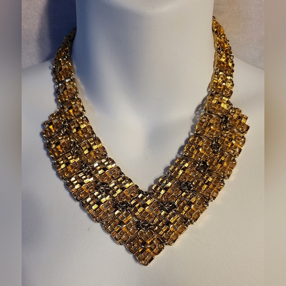Source Unknown Jewelry - Gorgeous Large Bib Style Gold Tone Necklace
